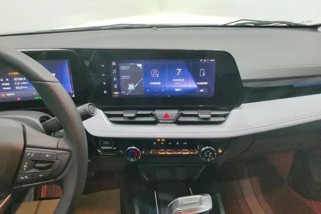 Chevrolet Cruze 1.5L Dual Clutch Enjoy Edition