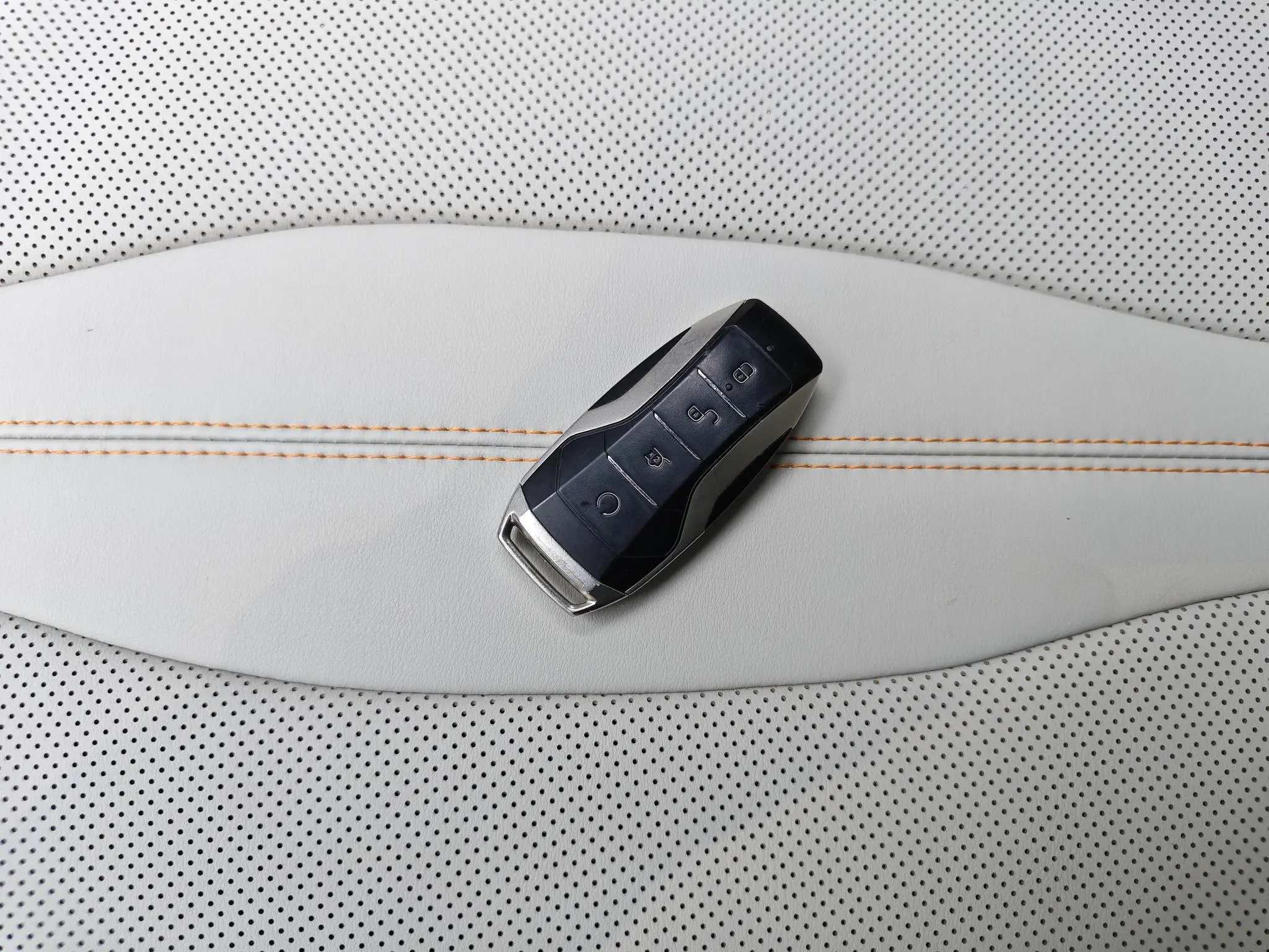 BYD Song PLUS DM DM-i 110KM two-wheel drive flagship PLUS