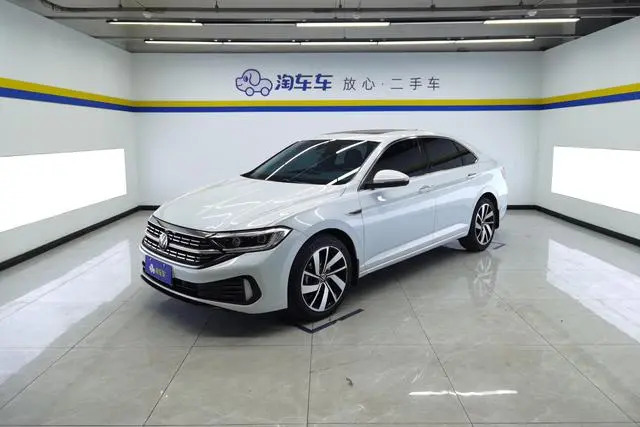 Volkswagen Sagitar 300TSI DSG Excellent Edition