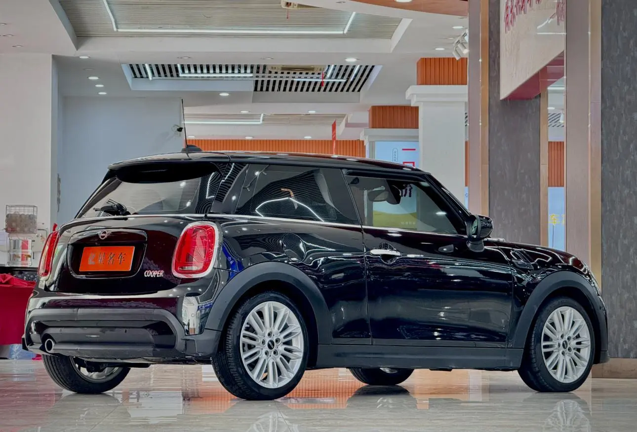 MINI MINI 1.5T COOPER Classic