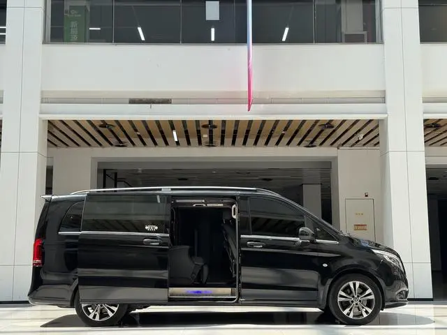 Mercedes-Benz Vito 2.0T Elite Edition 7 Seats