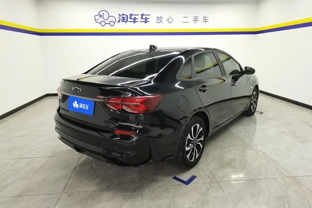 Chevrolet Cruze RS 330T Automatic Fun Version