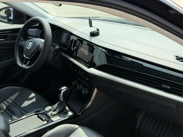 Volkswagen Passat PHEV 430PHEV Hybrid Elite Edition