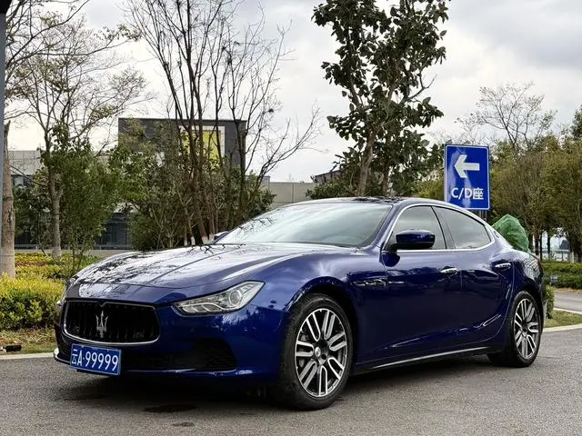 Maserati Ghibli 3.0T Standard Edition