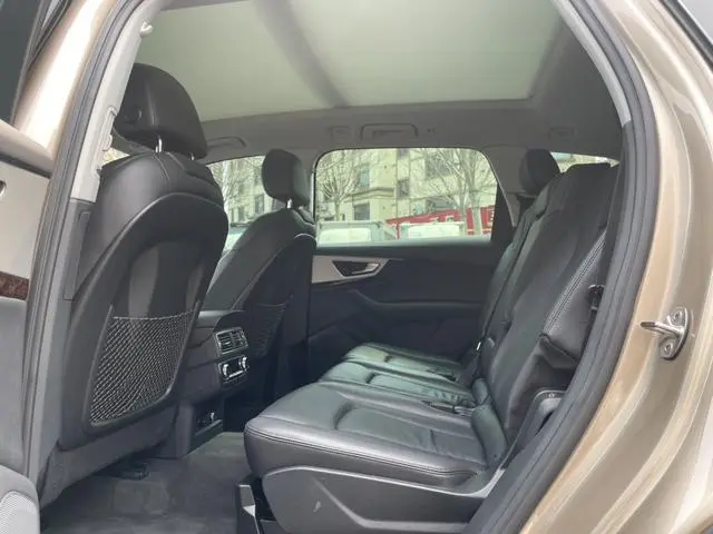 Audi Audi Q7 45 TFSI S line sporty