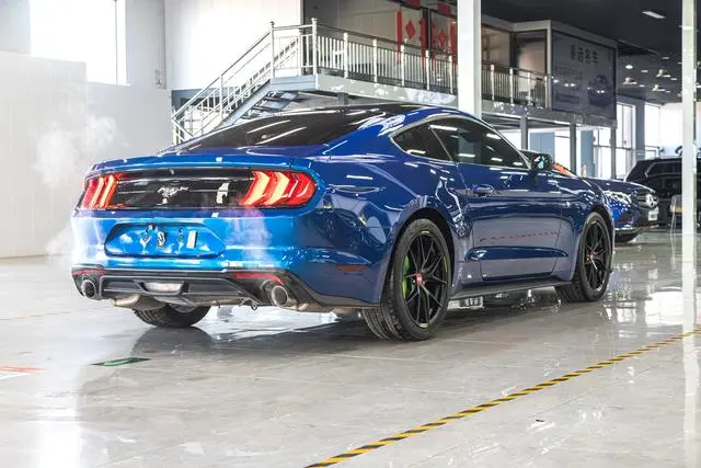 Ford Mustang 2.3T EcoBoost