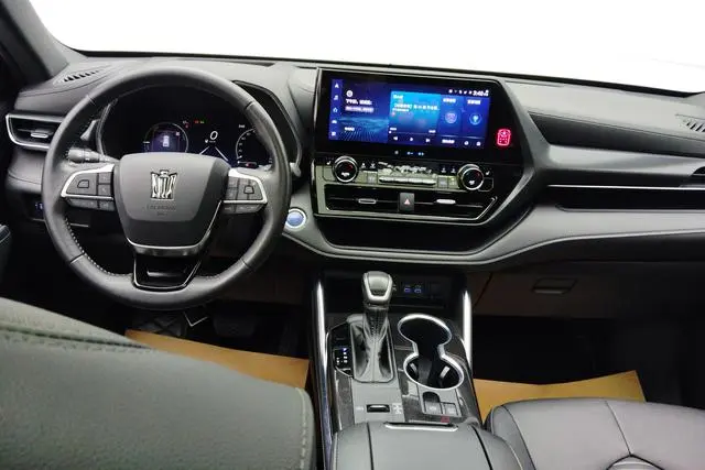 TOYOTA Crown Lufang 2.5L HEV four-wheel drive Premium Edition