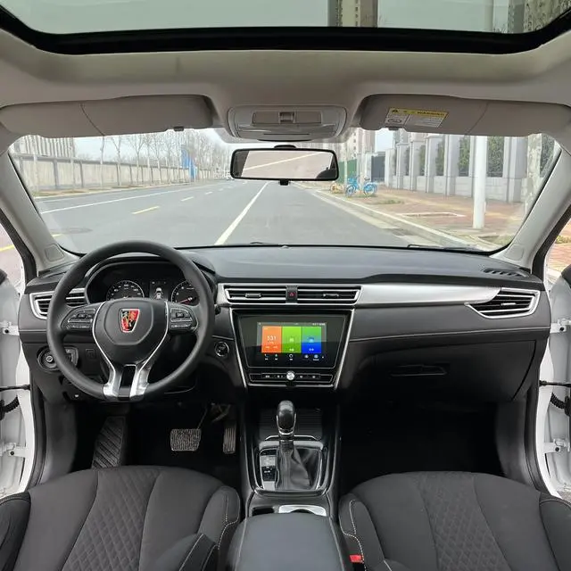 Roewe Roewe i5 1.5L automatic 4G Interconnection Linghao Version