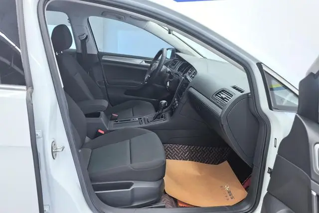 Volkswagen golf 200TSI DSG Comfort Aggressive Version