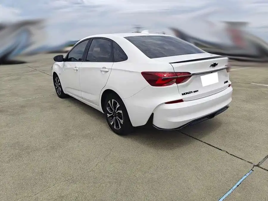 Chevrolet Cruze RS 330T Automatic Fun Version
