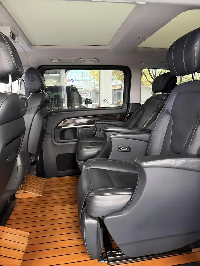 Mercedes-Benz Mercedes-Benz V-class V 260 Premium Edition Country VI