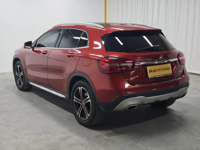 Mercedes-Benz Mercedes-Benz GLA GLA 200 fashion type