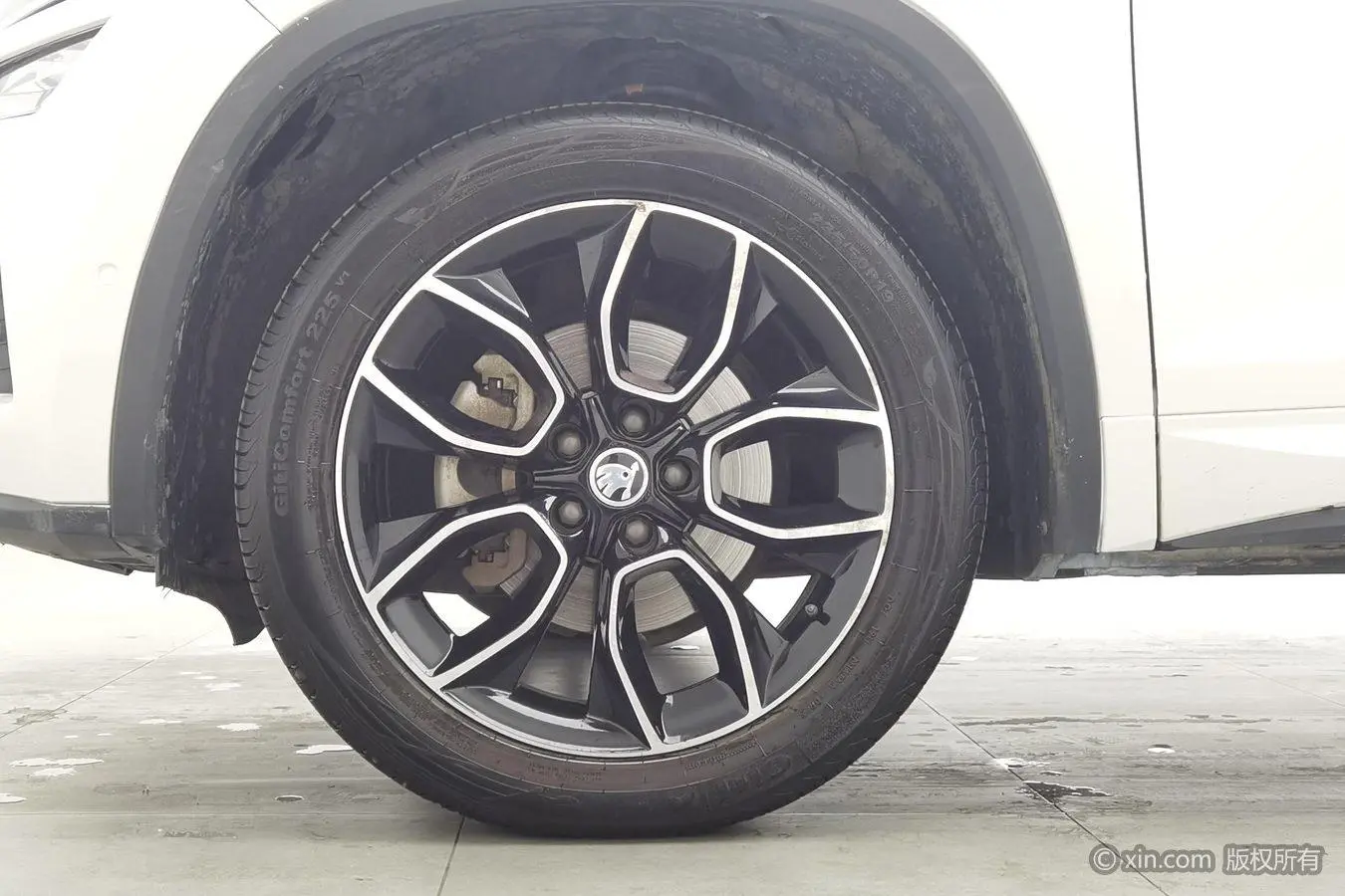 Skoda Kodiak GT ZI330 two-wheel drive deluxe edition Country VI