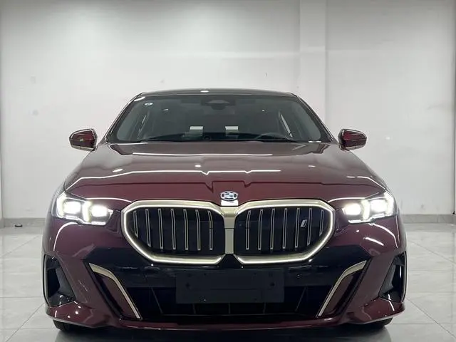 BMW BMW i5 eDrive35L Exclusive M Sports Suit