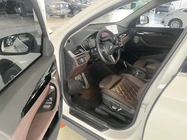 BMW BMW X1 sDrive25Li leading type