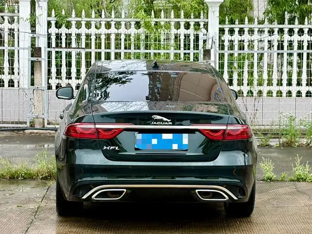 Jaguar Jaguar XFL 2.0T P250 two-wheel drive Exclusive Deluxe Edition