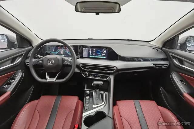 Changan Yidong PLUS Blue Whale NE 1.4T GDI DCT Flagship