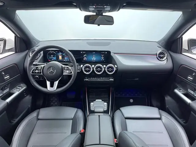Mercedes-Benz Mercedes-Benz GLA GLA 200