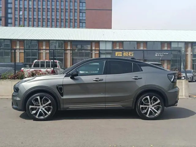 LYNK & CO Lynk 05 2.0TD four-wheel drive Halo