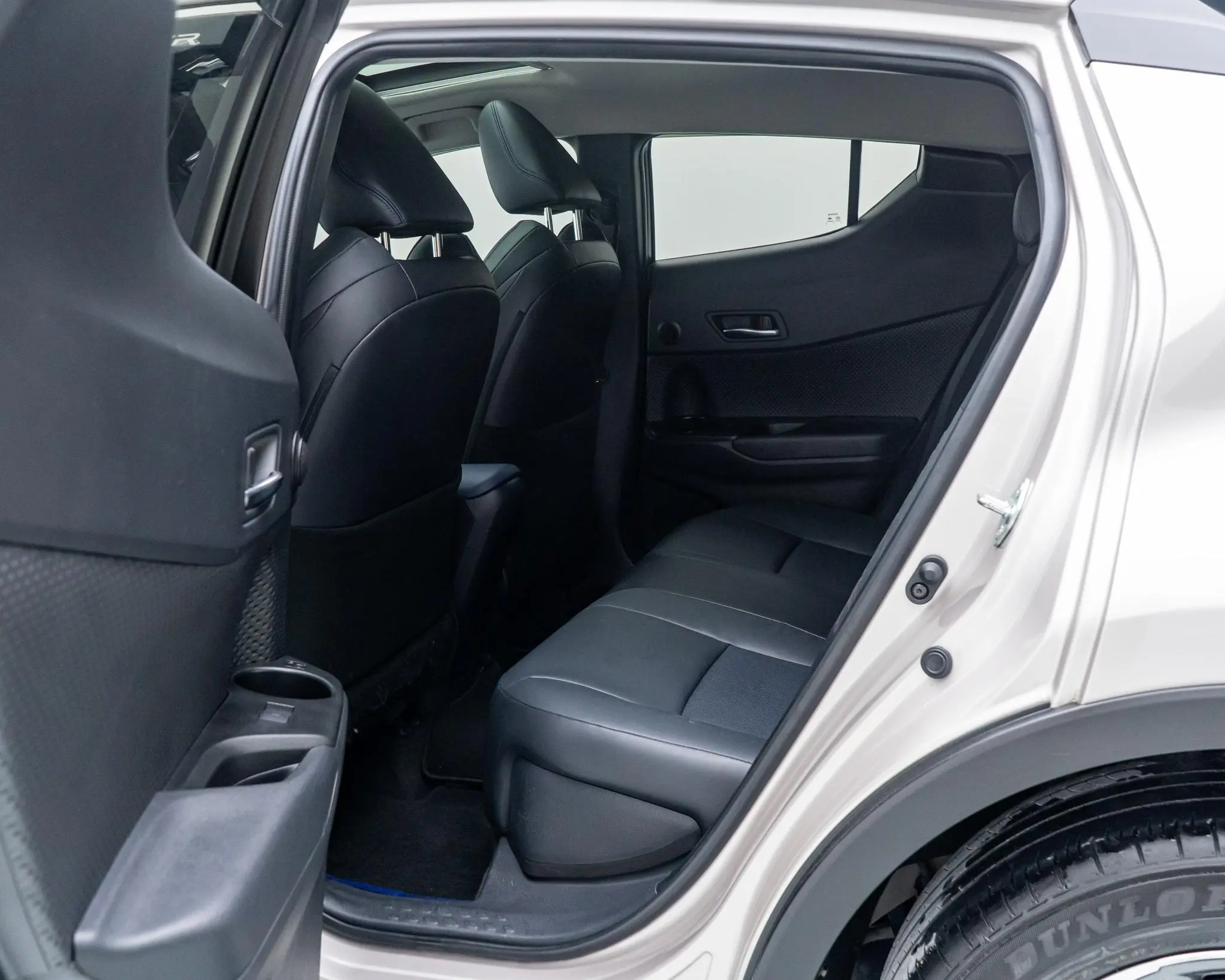 TOYOTA Toyota C-HR 2.0L Deluxe Edition