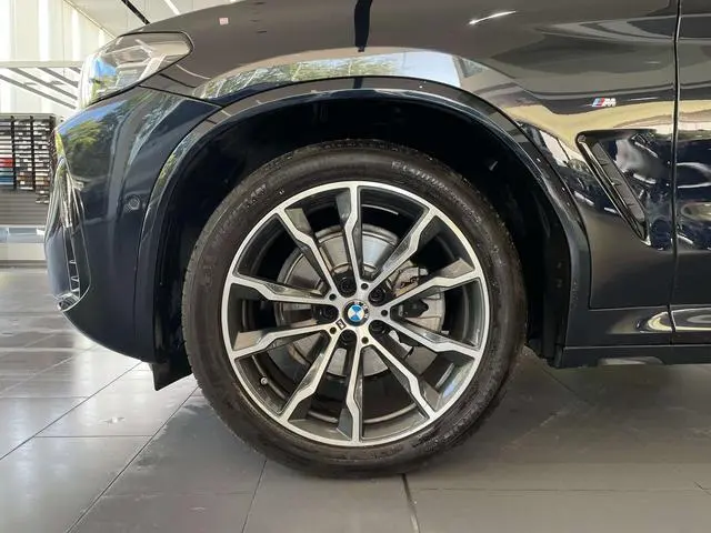 BMW BMW X4 xDrive 30i M Sports Yao Ye Set