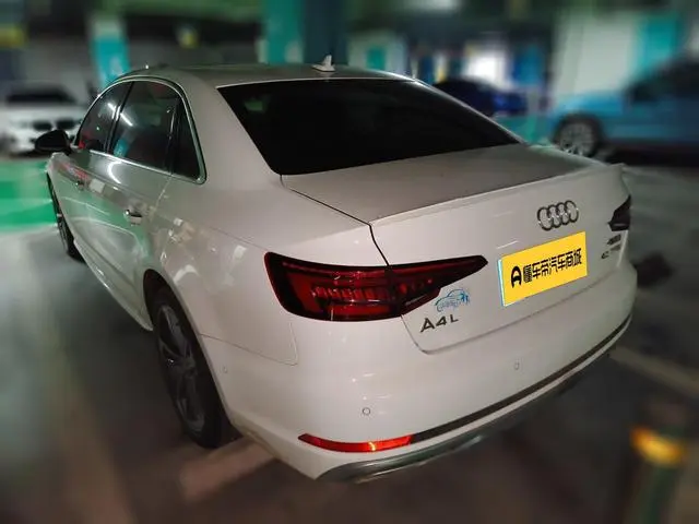 Audi Audi A4L 40 TFSI sporty Country VI