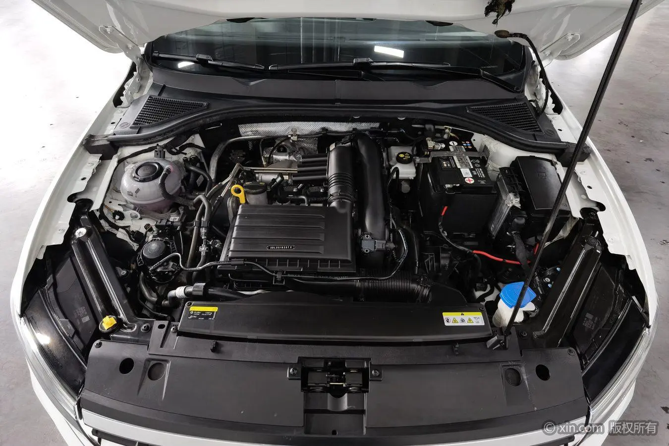 Volkswagen Bora 200TSI DSG Smooth Version