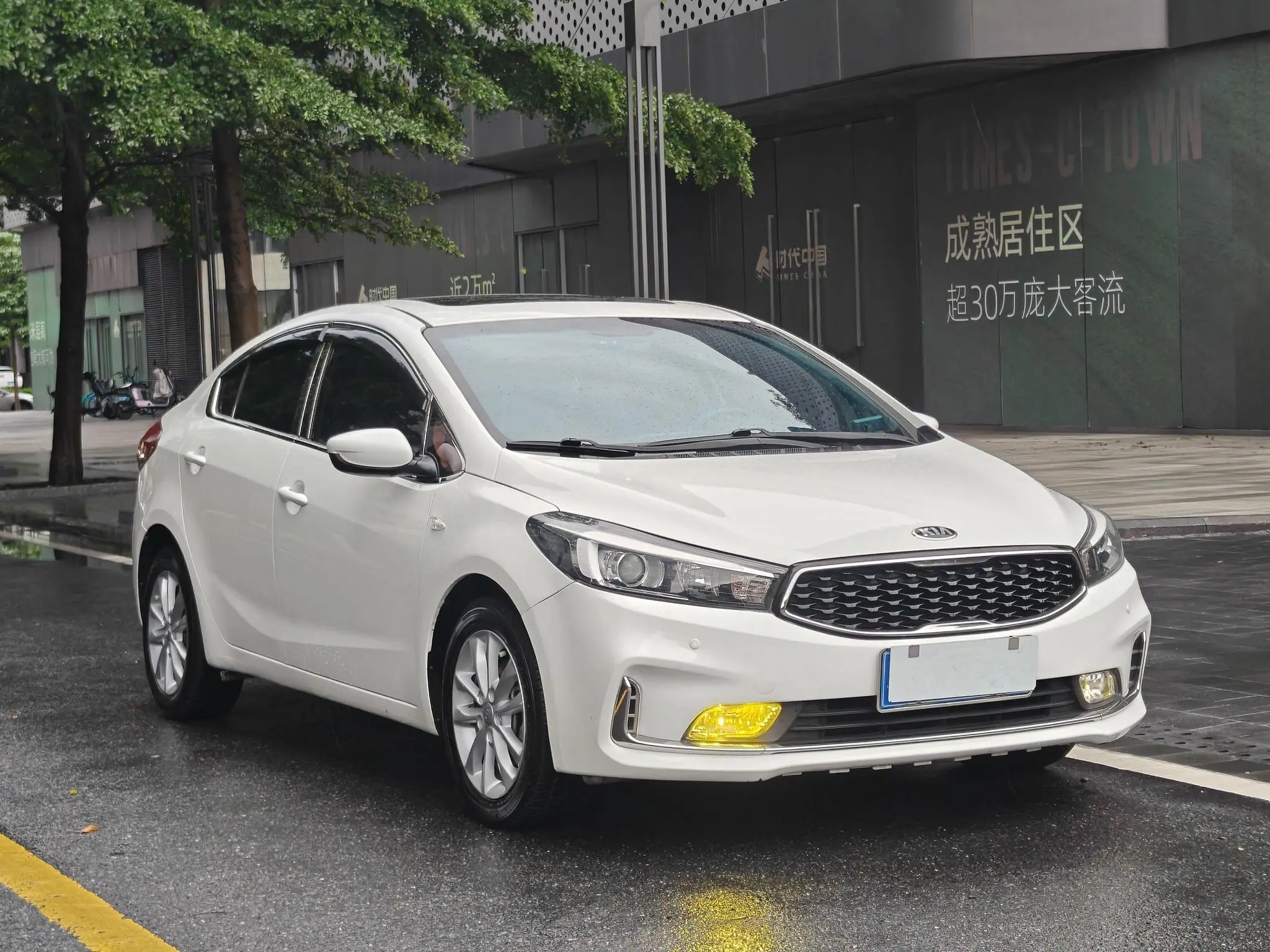 Kia Kia K3 1.6L automatic GLS