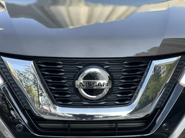 Nissan Qijun 2.5 L XL ITS CVT 4WD Luxury Pilot Edition