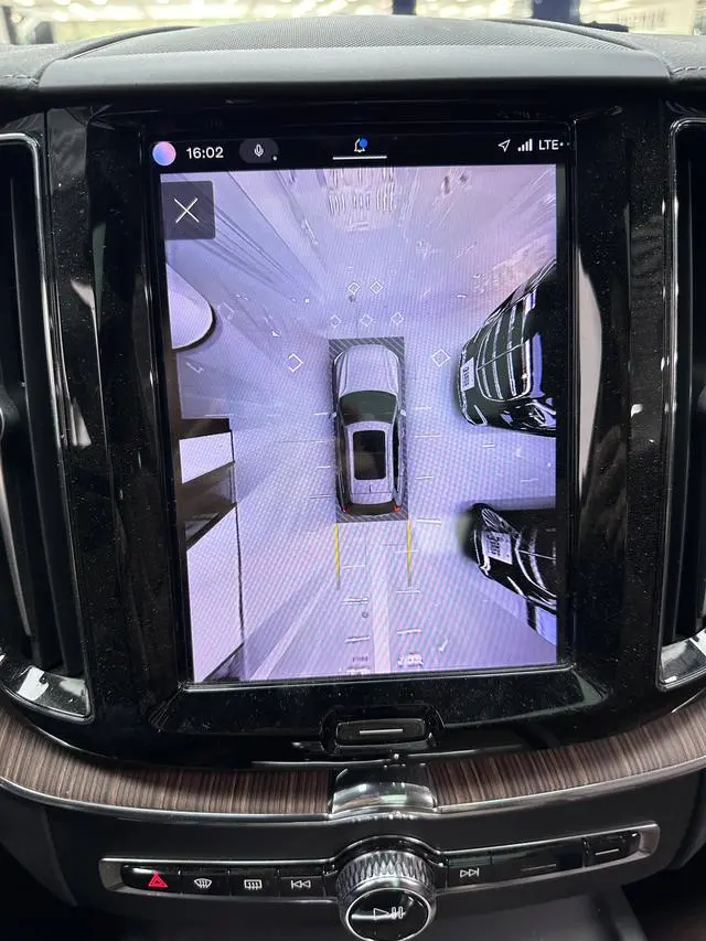 Volvo Volvo XC60 PHEV T8 four-wheel drive long battery life Zhiyuan Deluxe Edition