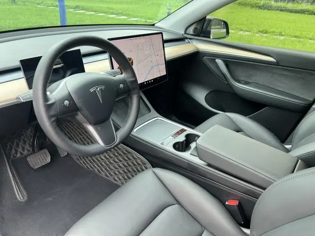 Tesla Model Y Long battery life all-wheel drive version