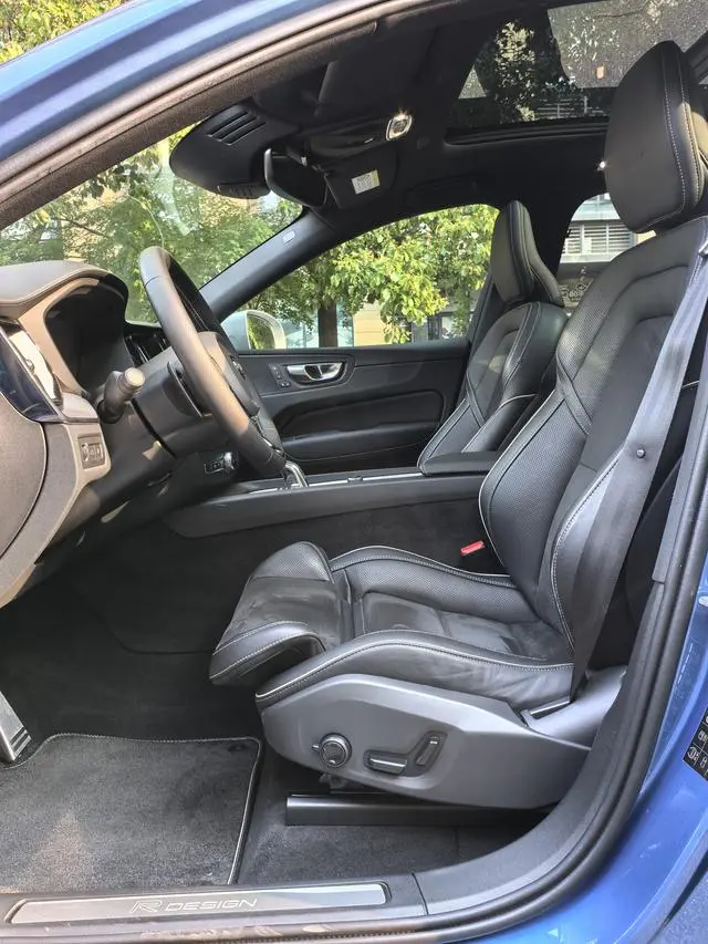 Volvo Volvo XC60 PHEV T8 E-drive Hybrid Zhizun Deluxe Edition Country V