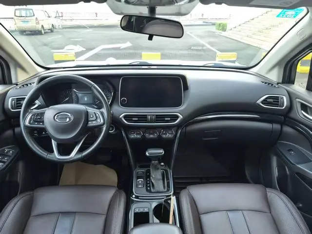 GAC Trumpchi GS4 235T automatic two-wheel drive luxury smart version