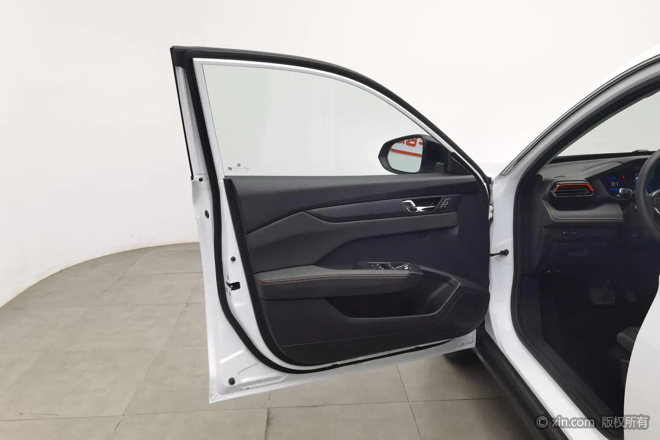 Dongfeng Fengshen Yi Hyun 1.5L automatic speed version