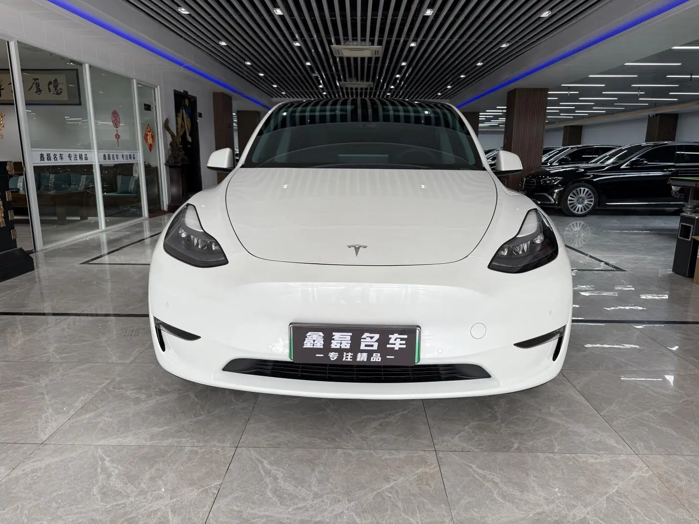 Tesla Model Y Facelift, long battery life, all-wheel drive version