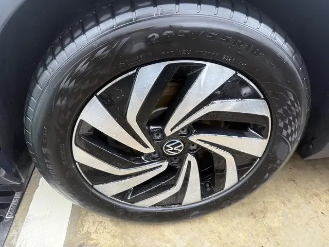 Volkswagen Tiguan L 330TSI automatic two-wheel drive Smart edition