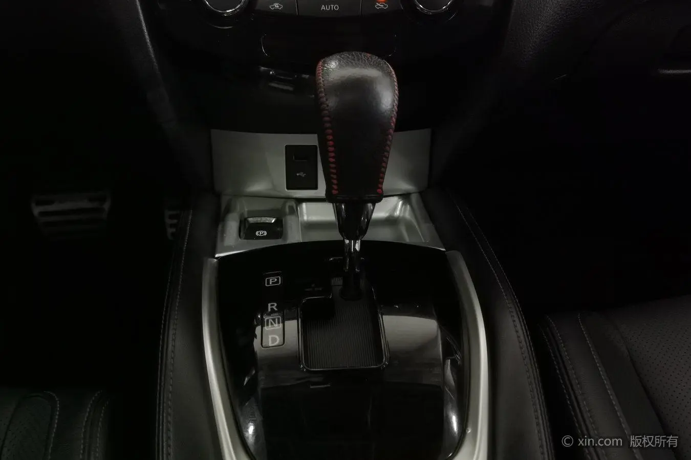 Nissan Qijun 2.0L CVT Zhilian Comfort Edition 2WD