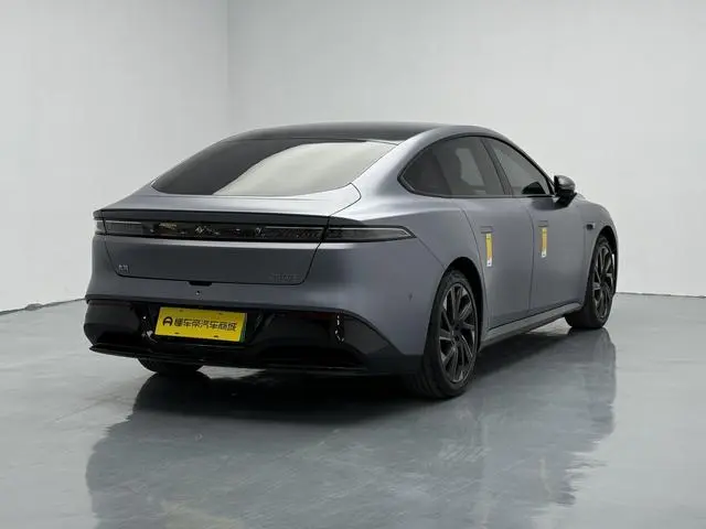 Dongfeng eπ eπ007 Pure electric 540 four-wheel drive Max version