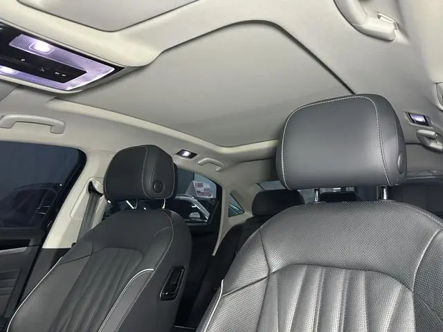 Volkswagen Passat 330TSI Starry Sky Deluxe Edition