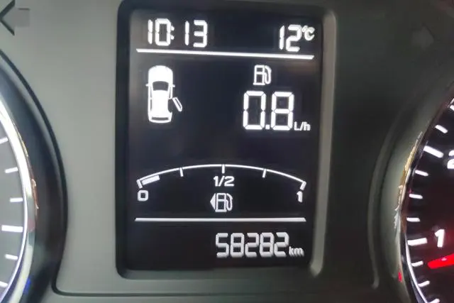 Roewe Roewe RX5 20T two-wheel drive manual Internet Zhihui Edition