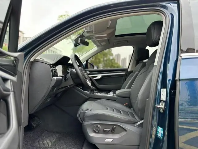 Volkswagen Touareg 2.0 TSI Ruiyi Edition Country V