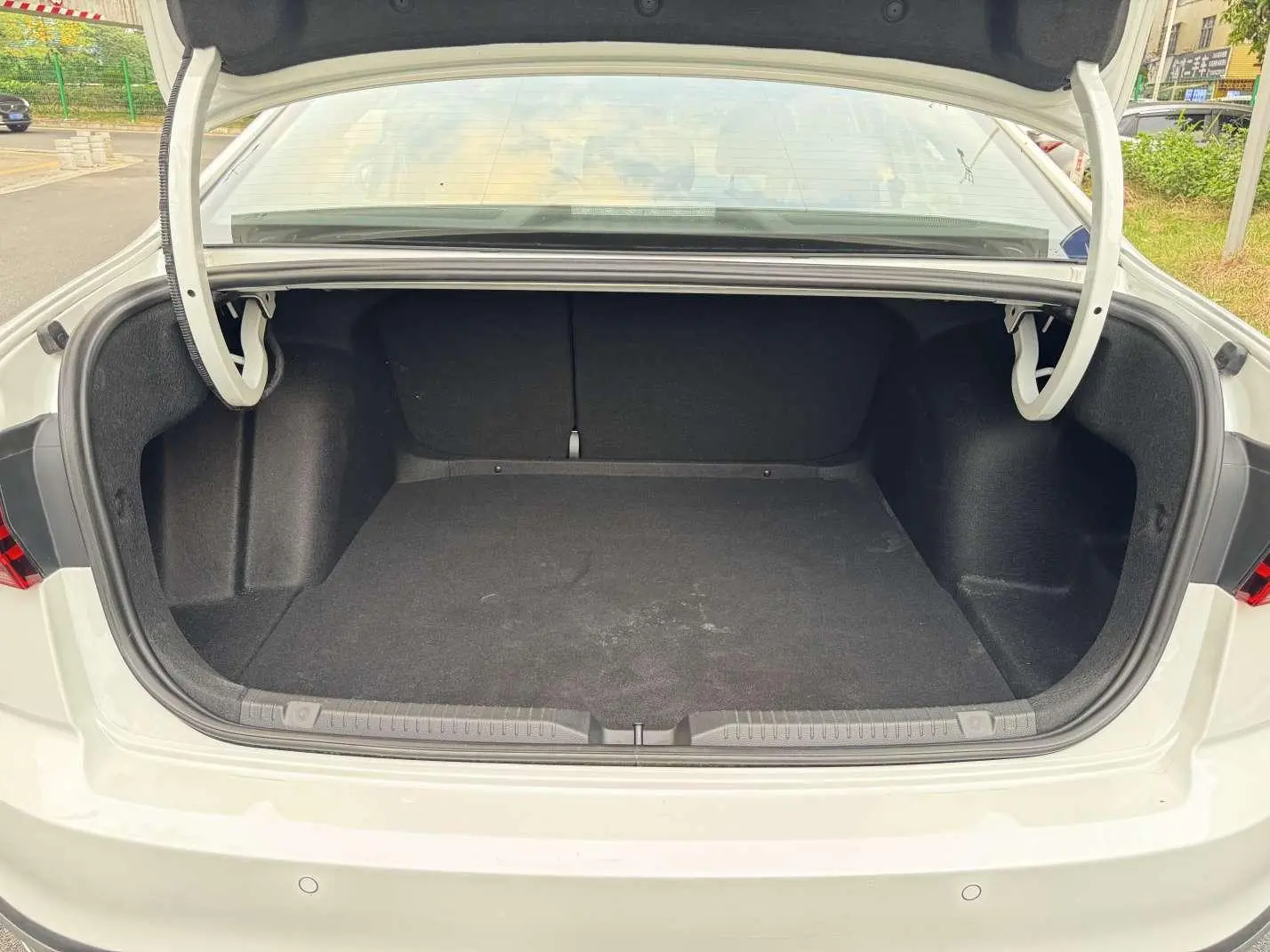 Volkswagen Bora 200TSI DSG Yuexing Navigation Edition