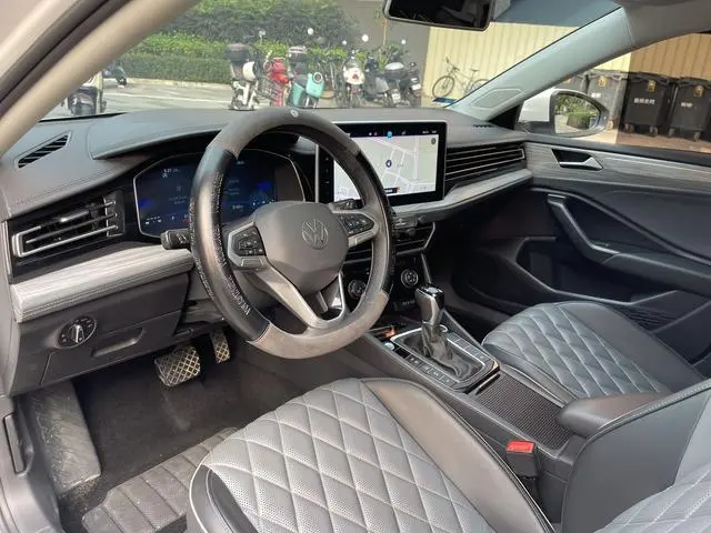 Volkswagen Sagitar 200TSI DSG Beyond Edition
