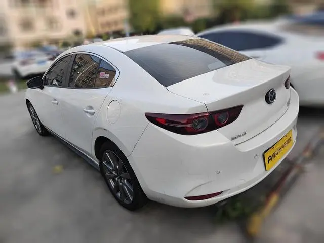 Mazda Mazda 3 Angkesaila 2.0L automatic warranty version
