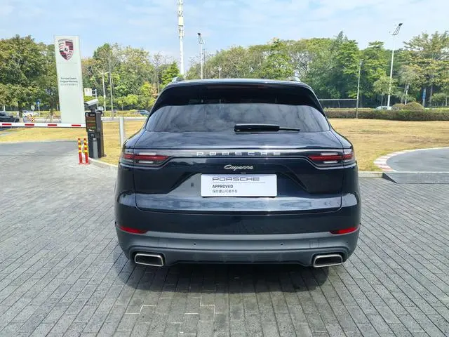 Porsche Cayenne E-Hybrid Cayenne E-Hybrid 2.0T