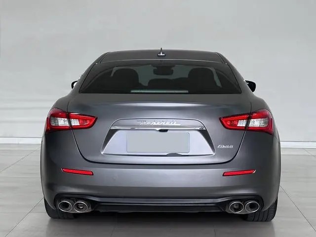 Maserati Ghibli 3.0T 350Hp standard version Country V