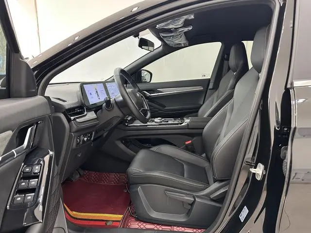 Jianghuai Yiwei JAC QX PHEV 120km Jinxiang Edition