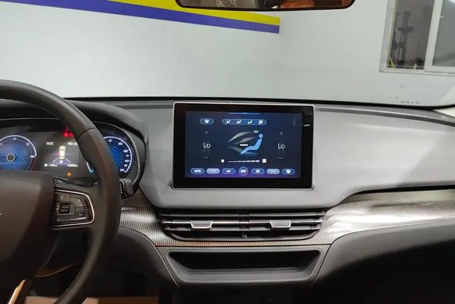 Hongqi Hongqi E-QM5 Rechargeable Qiyue Edition