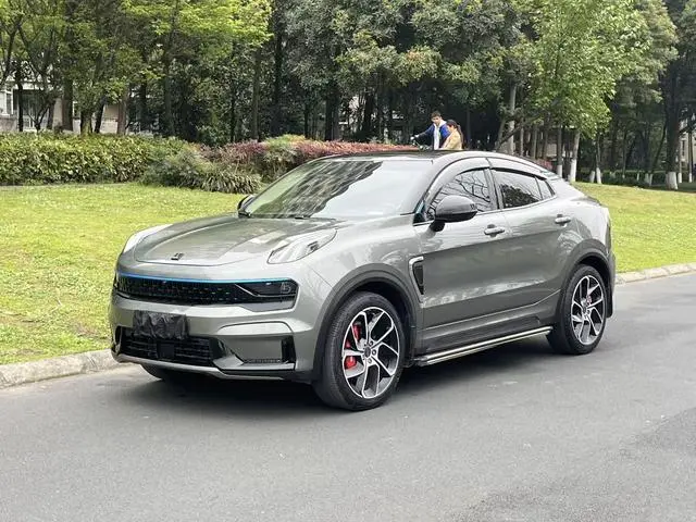 LYNK & CO Lynk 05 2.0TD two-wheel drive Halo
