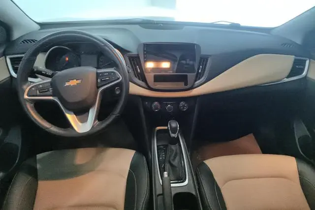Chevrolet Cruze 320 automatic Enjoy Skylight version